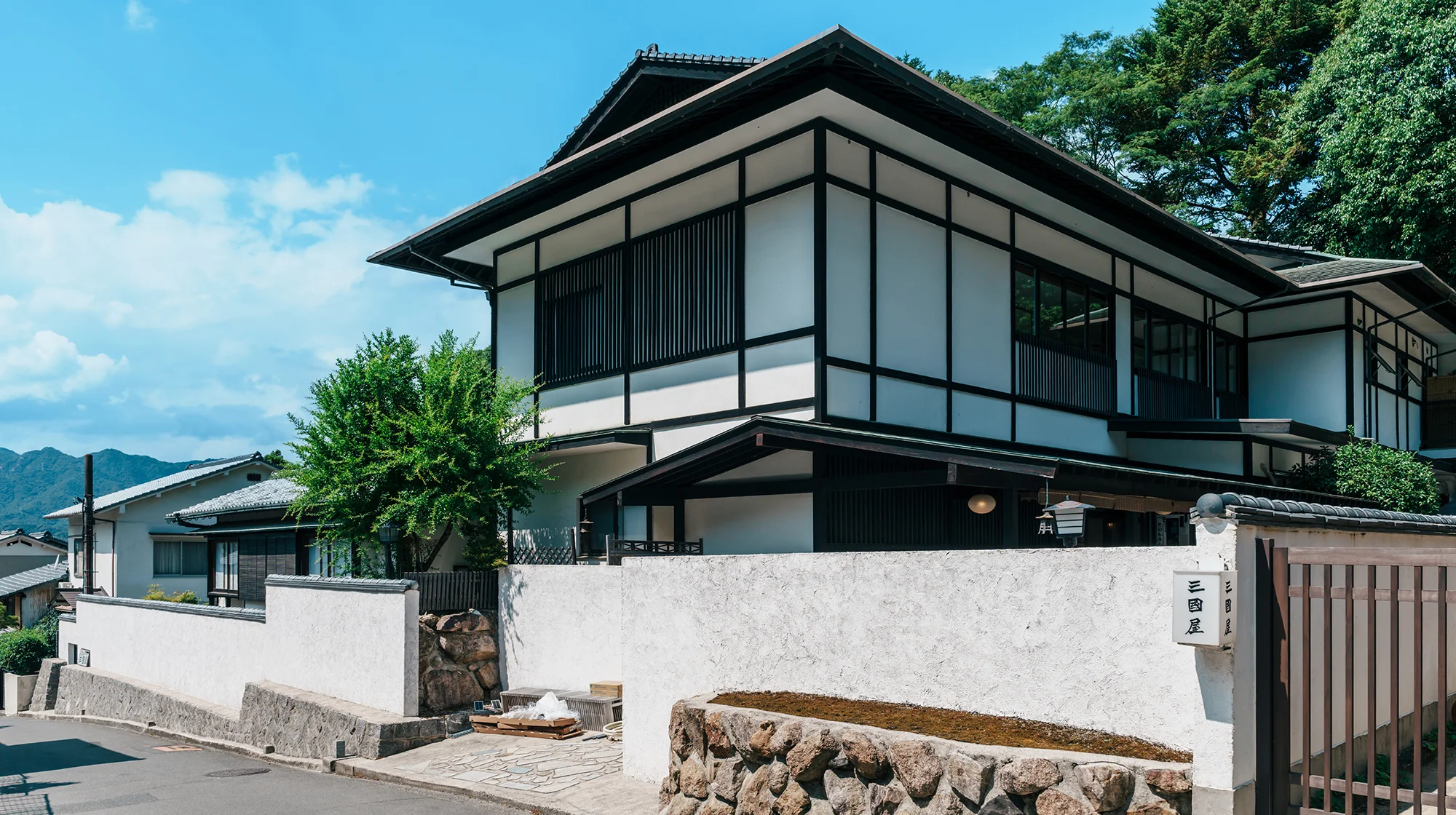 ゲストハウス「三國屋」