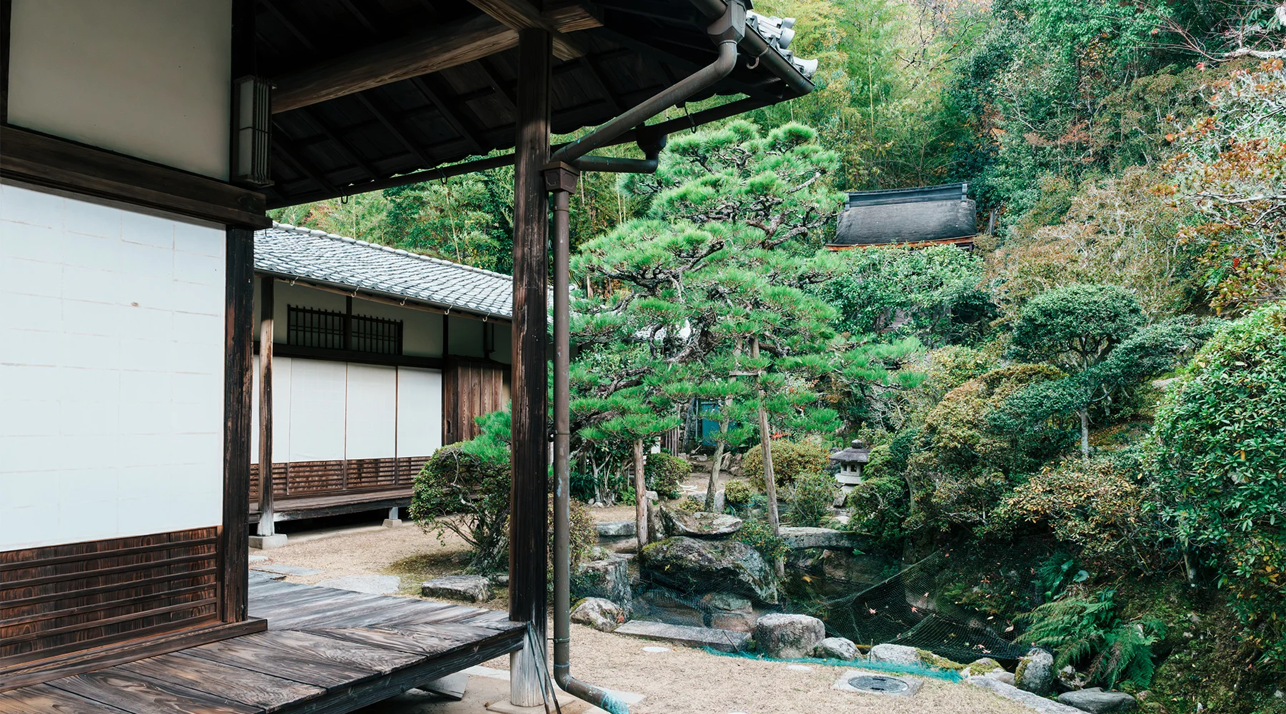 正月には神官六家が上卿屋敷に集合。雑煮を食べて巡拝に向かった。