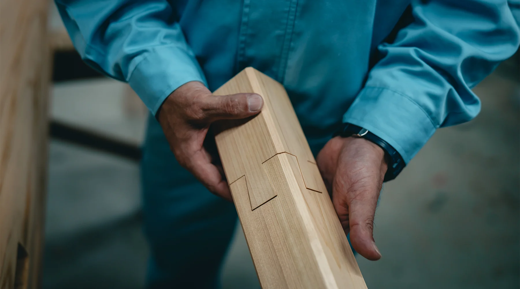 大きな工事をはじめ、神具の製作・修理なども手掛ける。