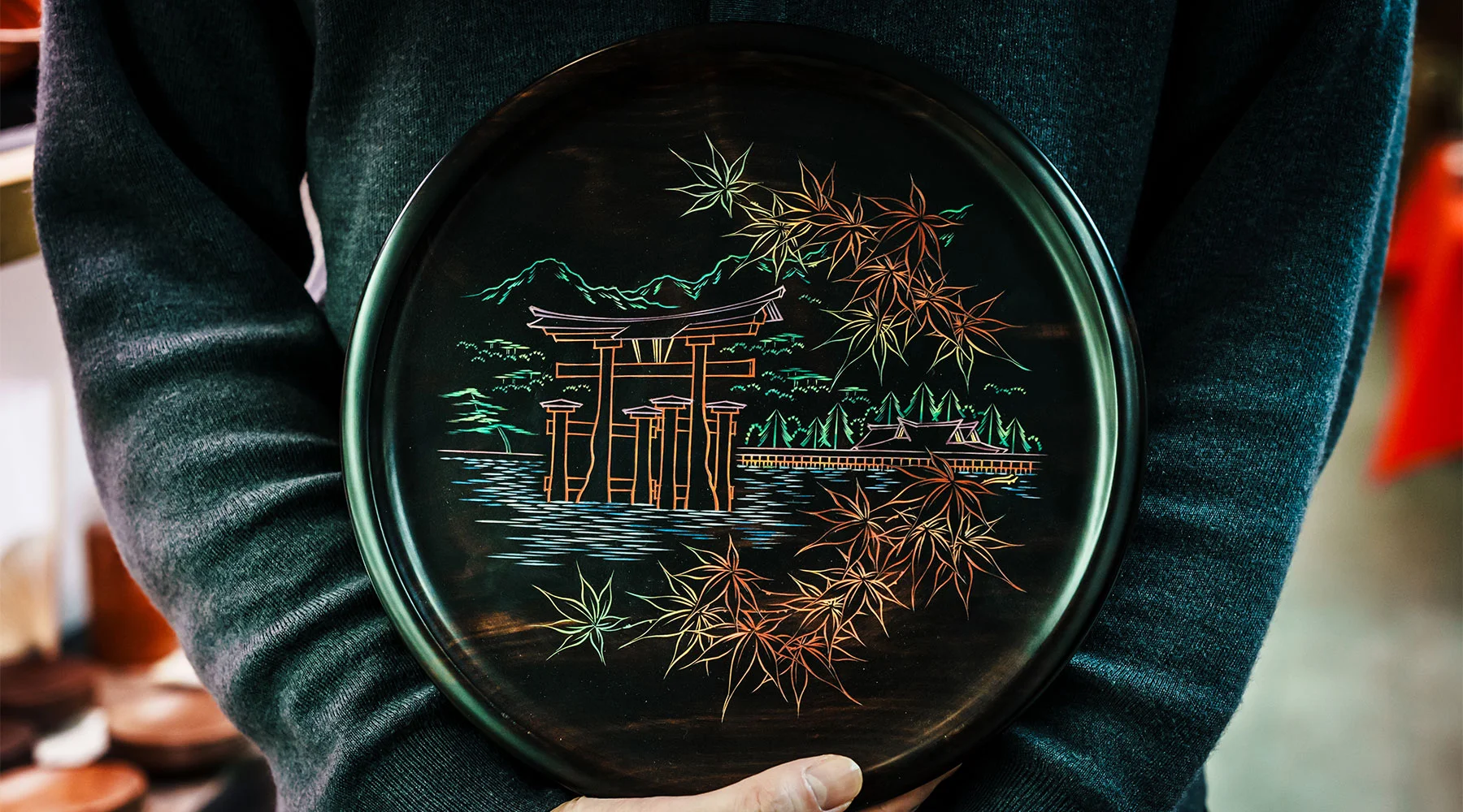 大野さん制作の丸盆